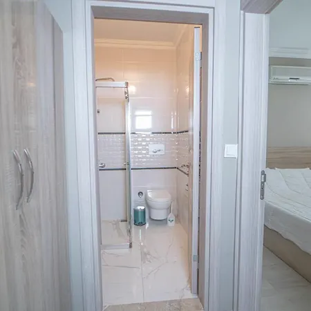 Lovely Flat With Balcony, Mountain View And Shared Pool In Oludeniz, Fethiye Apartmán *